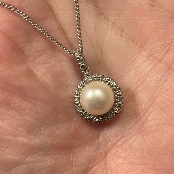 Savvy Cie Pearl & Diamond Necklace